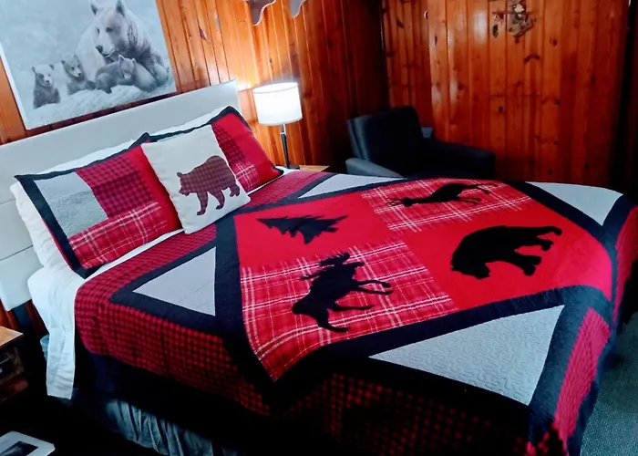 The Evening Shade River Lodge And Cabins